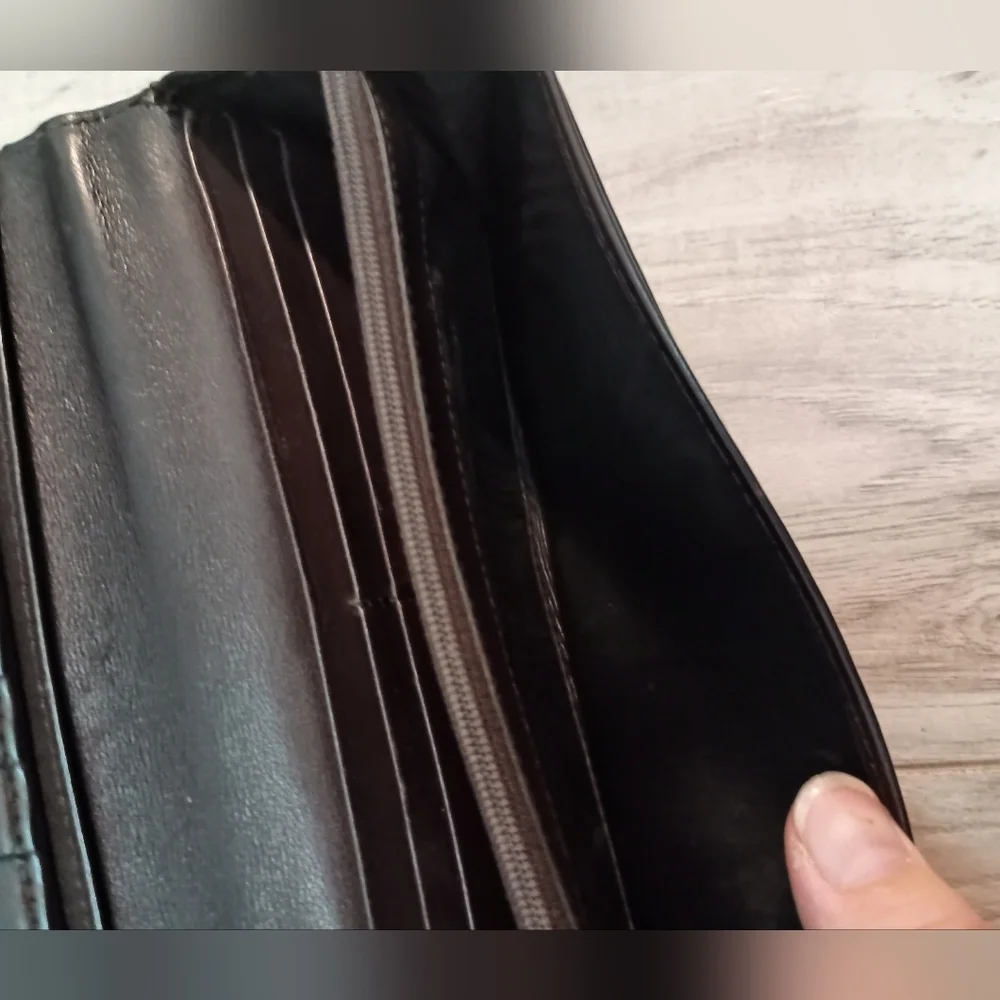 Bi-fold long wallet Hook Brown leather - Picture 7 of 11